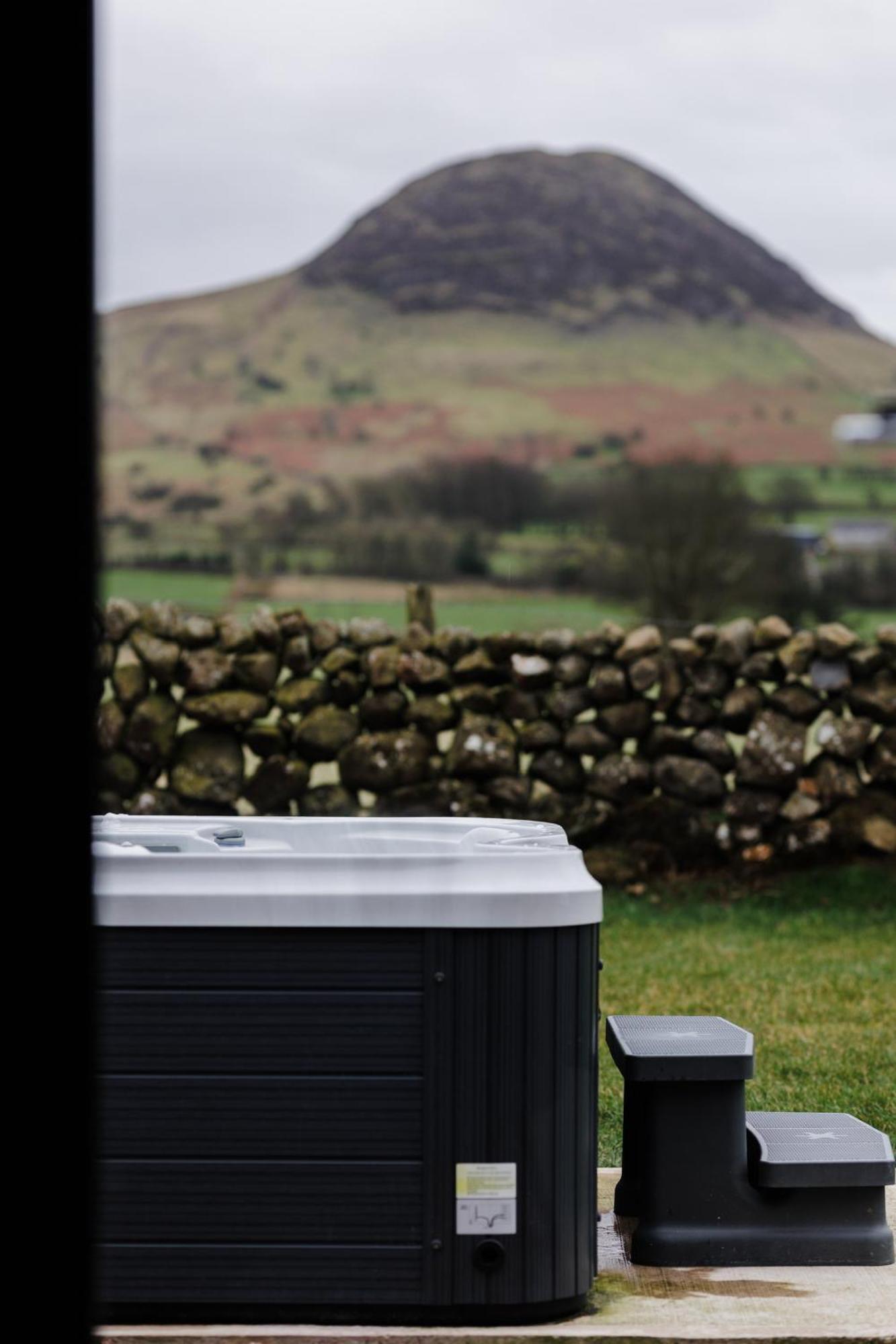 Slemish Hideaway - Funky Pheasant Villa Broughshane Eksteriør billede